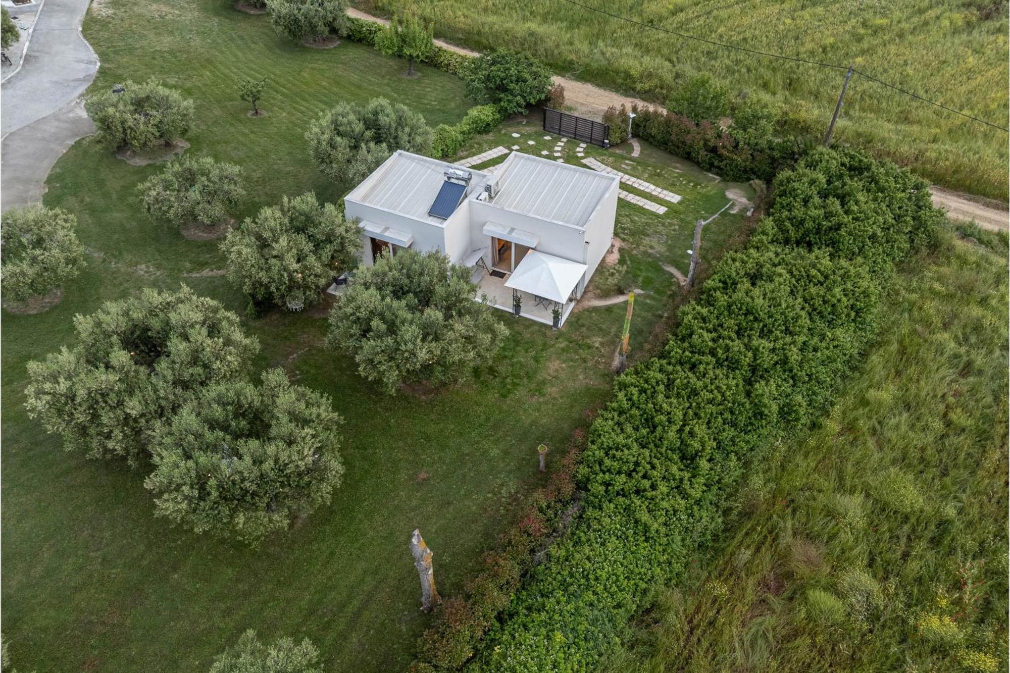 Mellagia Suites Kassandreia Екстериор снимка