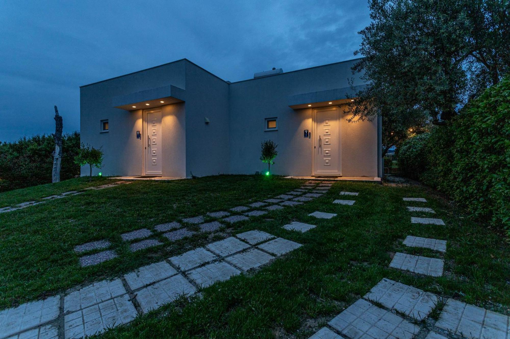 Mellagia Suites Kassandreia Екстериор снимка